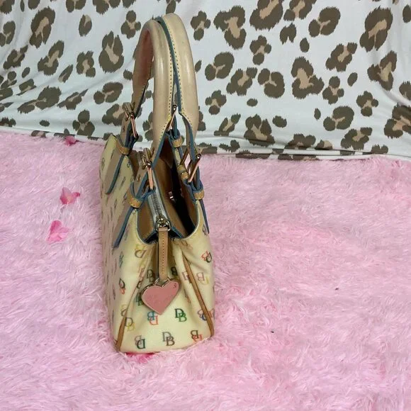 Sold - Picture 4 of 8